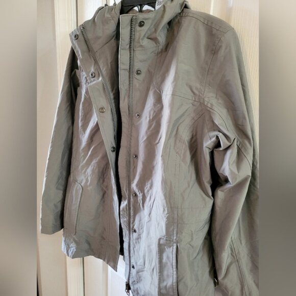NWT L.L. Bean Women's H2OFF Rain Jacket PrimaLoft-Lined Ashpalt Gray Size Small - Picture 7 of 14